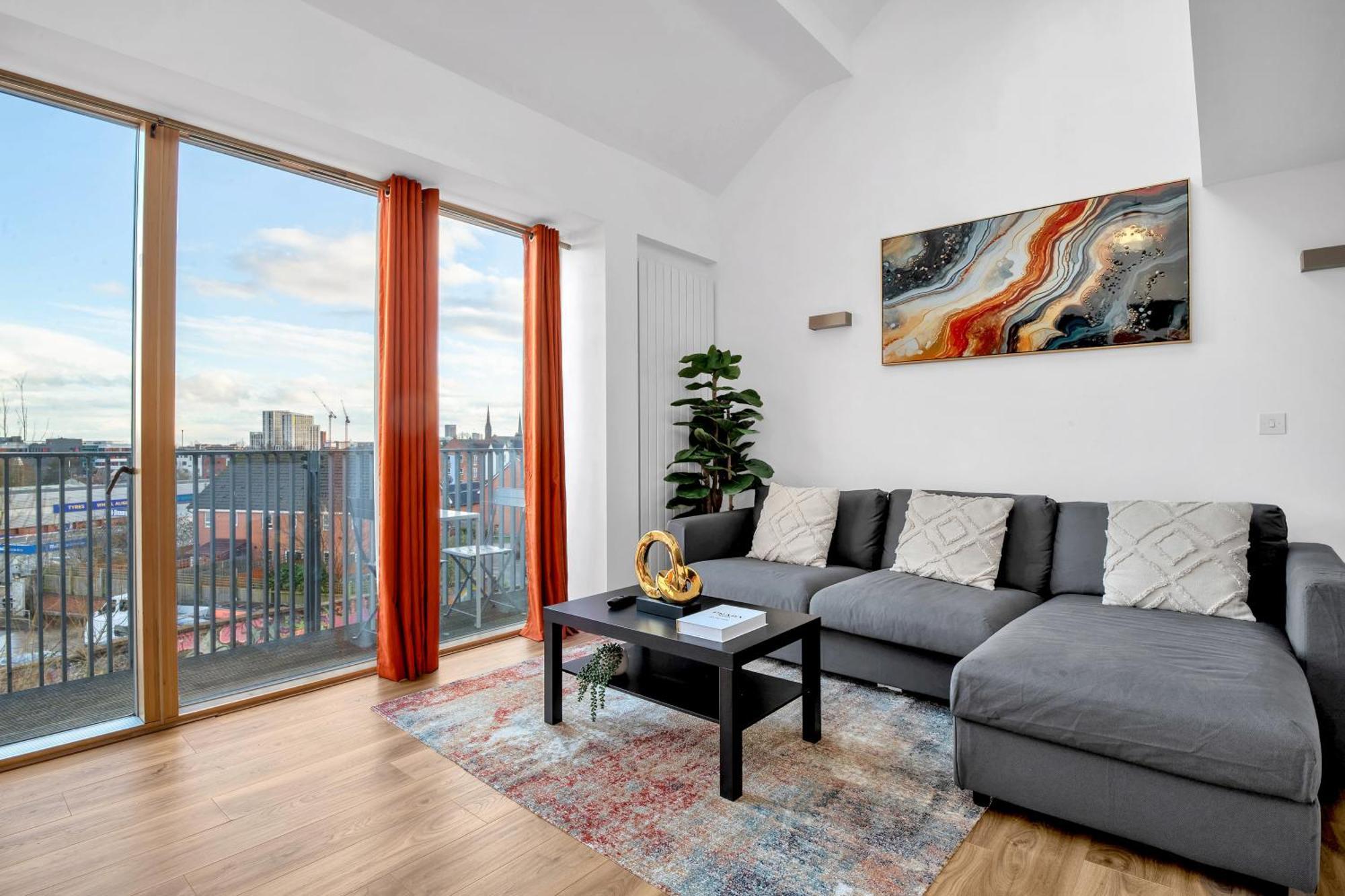 Luxury Waterfront Property With Free Parking Κόβεντρι Εξωτερικό φωτογραφία